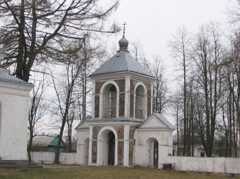 Еремичи (Корел. р-н), церковь: брама-колокольня Еремичи (Корел. р-н), церковь: брама-колокольня