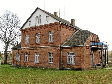 Ищелно, костел: плебания Ищелно, костел: плебания