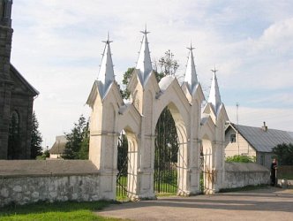 Липнишки, костел: брамы и ограда Липнишки, костел: брамы и ограда