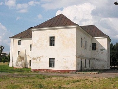 Несвиж, монастырь бернардинцев: жилой корпус Несвиж, монастырь бернардинцев: жилой корпус